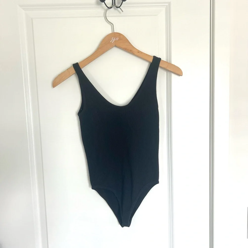 Zara Black Ribbed Scoop Neck Bodysuit size xs/s - Picture 2 of 4